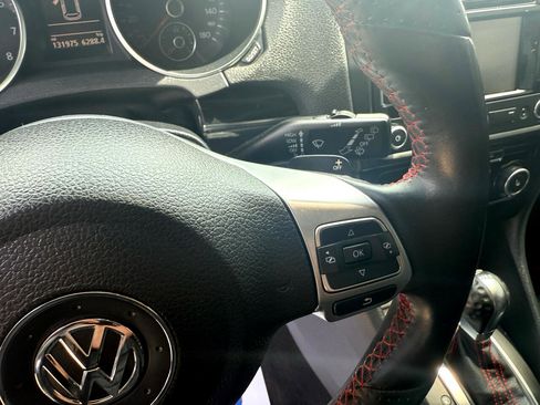 Used 2014 Volkswagen GTI Driver's Edition image 38