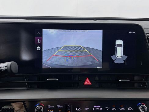 Certified 2025 Kia Sportage EX AWD/4WD image 18