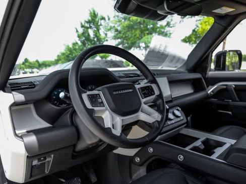 Used 2025 Land Rover Defender 110 S AWD/4WD image 3