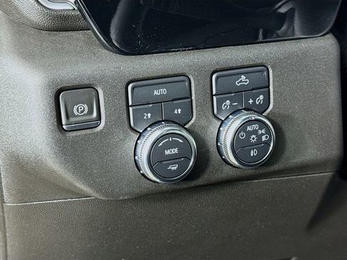 Used 2023 GMC Sierra 1500 Elevation AWD/4WD image 10