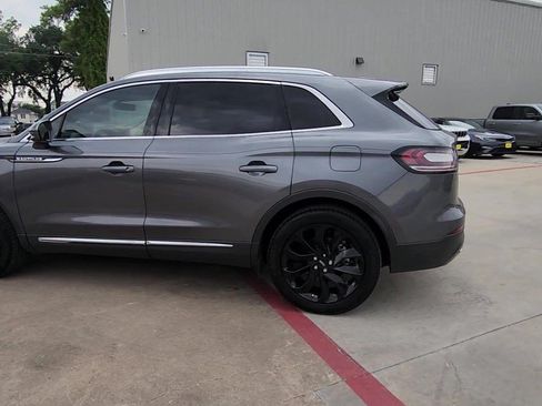 Used 2022 Lincoln Nautilus Reserve FWD image 6