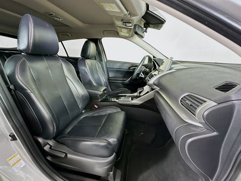 Used 2018 Mitsubishi Eclipse Cross SE image 31