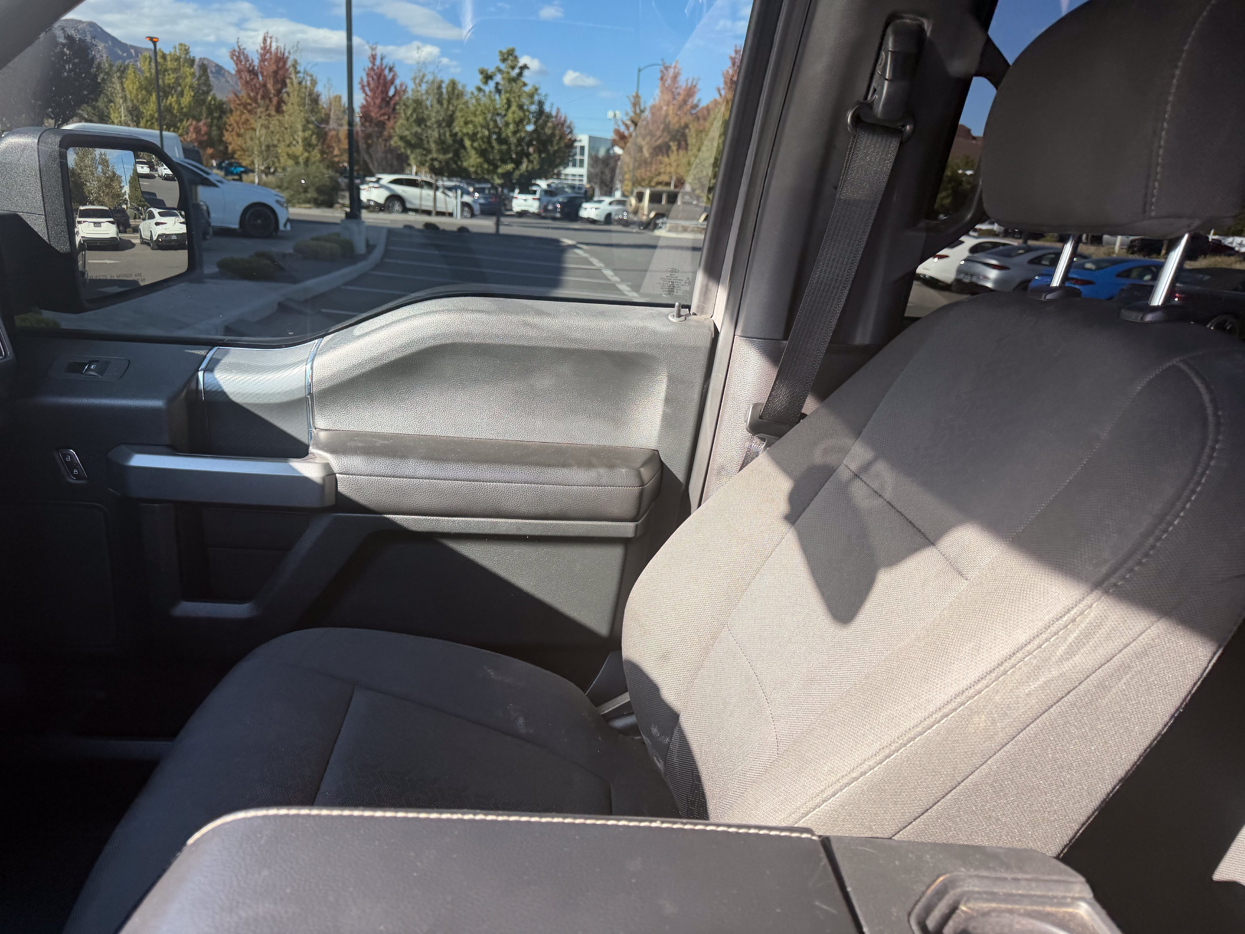 Used 2018 Ford F150 XLT w/ Equipment Group 302A Luxury AWD/4WD image 6