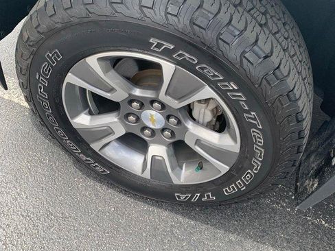 Used 2018 Chevrolet Colorado Z71 AWD/4WD image 6