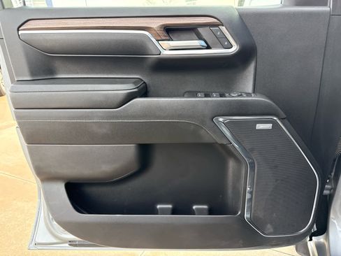 Used 2024 Chevrolet Silverado 1500 LT Trail Boss w/ LT Trail Boss Premium Package image 14