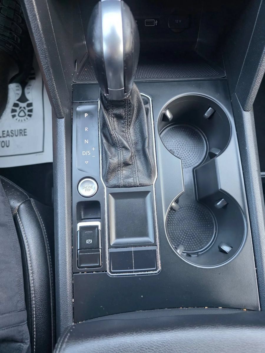 Used 2019 Volkswagen Atlas SE FWD image 15