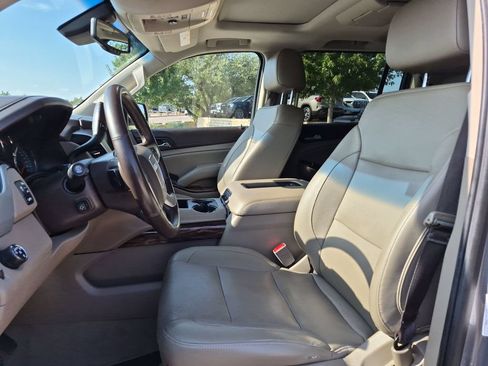 Used 2019 GMC Yukon XL SLT w/ Open Road Package RWD image 23