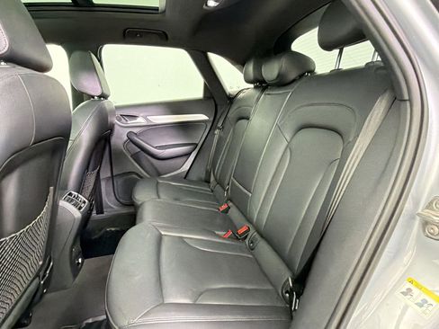 Used 2018 Audi Q3 2.0T Premium Plus w/ Premium Plus Package AWD/4WD image 13