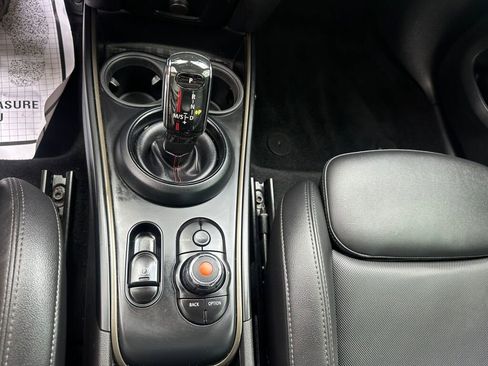 Used 2020 MINI Cooper Countryman S w/ Premium Package image 19