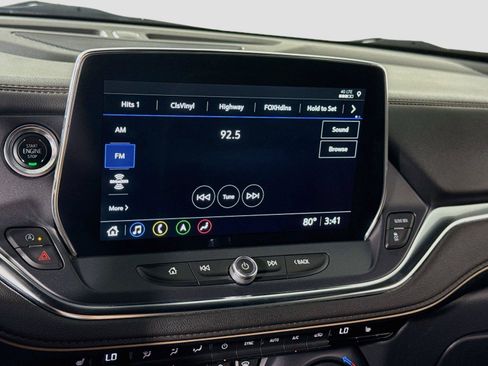 Used 2024 Chevrolet Blazer Premier AWD/4WD image 9