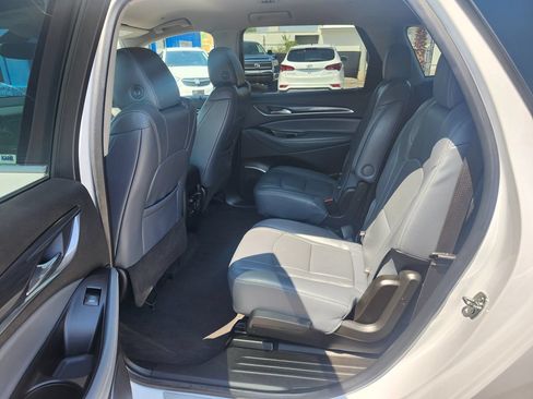 Used 2020 Buick Enclave Essence w/ Sound and Sites Package FWD image 15