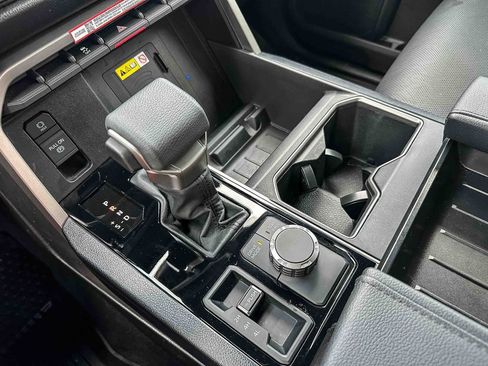 Certified 2025 Toyota Tundra SR5 AWD/4WD image 33