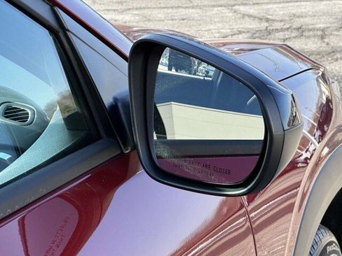 Used 2025 Chevrolet Trax RS image 6