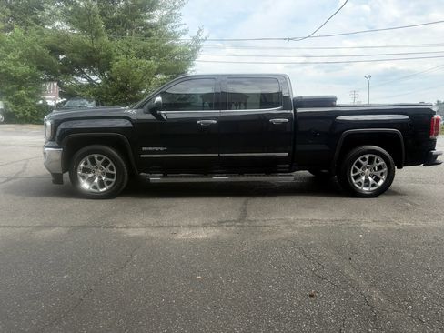 Used 2018 GMC Sierra 1500 SLT w/ SLT Premium Package AWD/4WD image 4