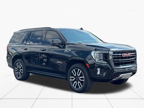 Used 2023 GMC Yukon AT4 w/ Technology Package AWD/4WD image 8