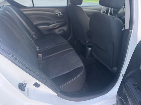 Used 2019 Nissan Versa SV FWD image 6