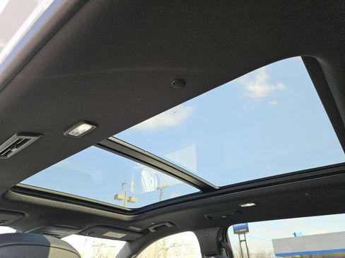 New 2026 Chevrolet Traverse Z71 w/ Driver Confidence Package image 28