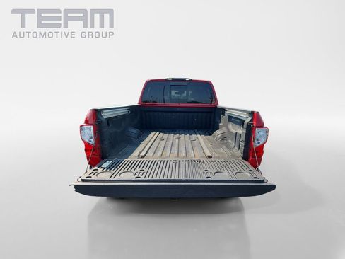 Used 2021 Nissan Titan SV w/ SV Convenience Package AWD/4WD image 28