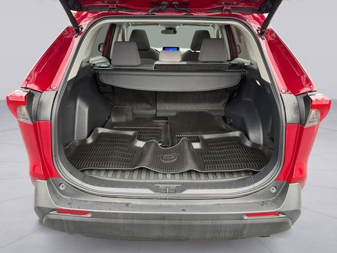 Certified 2025 Toyota RAV4 XLE w/ Convenience Package image 19