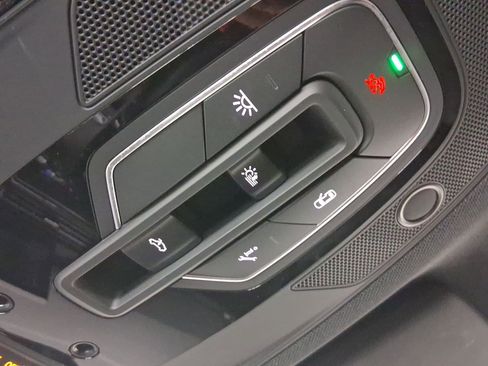 Used 2025 Audi Q5 2.0T Premium Plus w/ Premium Plus Package image 28