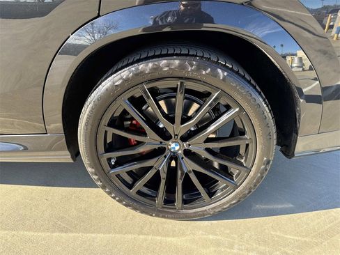 Used 2023 BMW X6 xDrive40i w/ M Sport Package image 9