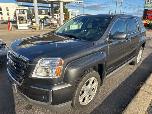 Used 2017 GMC Terrain SLE image 2