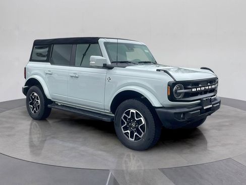 Certified 2024 Ford Bronco Outer Banks AWD/4WD image 9