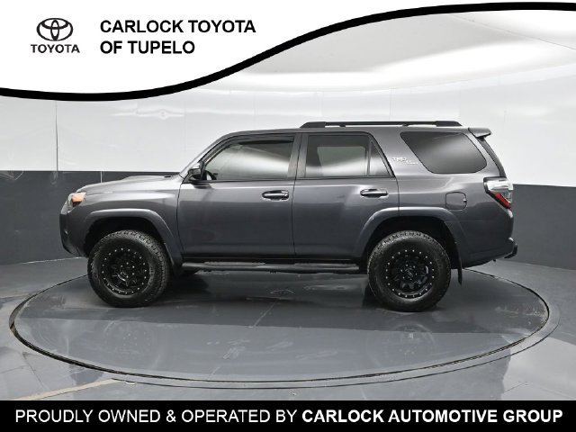 Used 2019 Toyota 4Runner TRD Off-Road AWD/4WD image 10