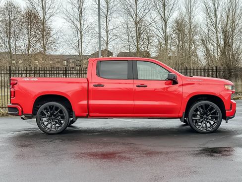 Used 2020 Chevrolet Silverado 1500 Custom w/ Custom 2.7L Value Package image 2