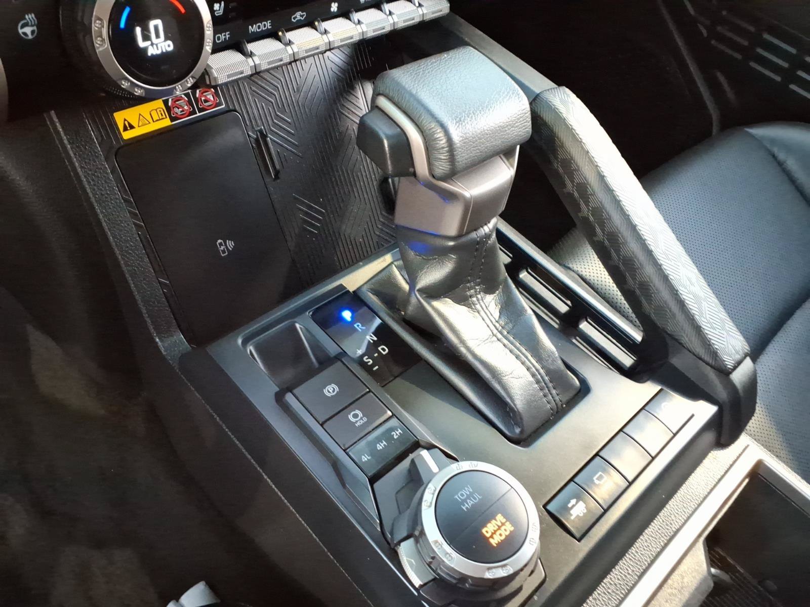 Certified 2025 Toyota Tacoma Limited AWD/4WD image 19