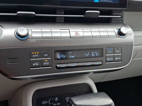 Used 2024 Hyundai Kona SEL AWD/4WD image 15