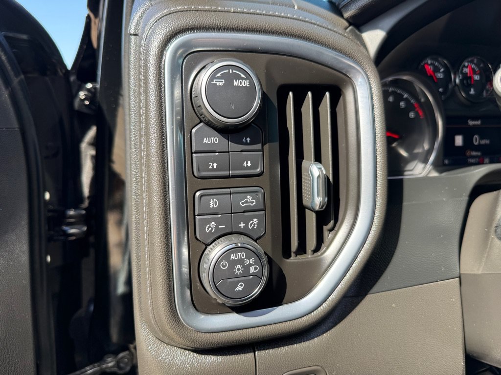 Used 2022 Chevrolet Silverado 1500 LTZ w/ LTZ Premium Texas Edition AWD/4WD image 20