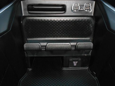 Certified 2023 RAM 1500 Big Horn AWD/4WD image 18