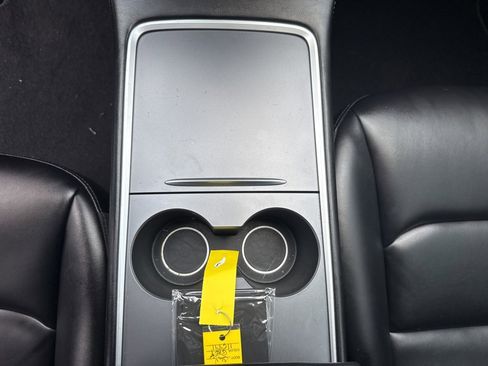 Used 2024 Tesla Model Y Long Range image 33