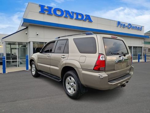 Used 2007 Toyota 4Runner SR5 AWD/4WD image 7