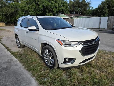 Used 2019 Chevrolet Traverse High Country w/ LPO, Floor Liner Package AWD/4WD image 4