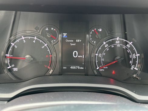 Used 2023 Toyota 4Runner SR5 Premium image 33