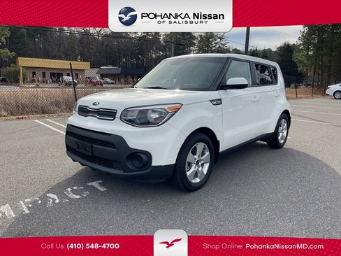 Used 2018 Kia Soul Base image 1