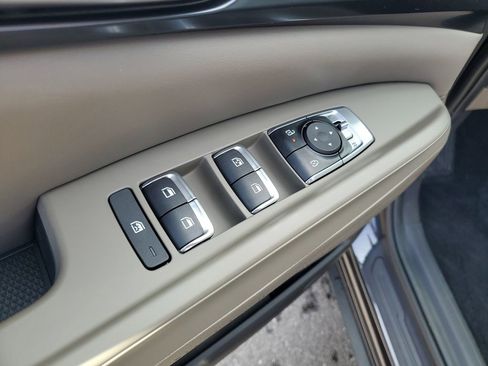 New 2026 Kia Carnival LXS image 9