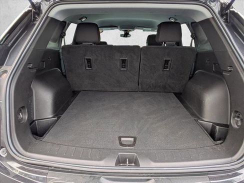 Used 2022 Chevrolet Blazer LT image 17