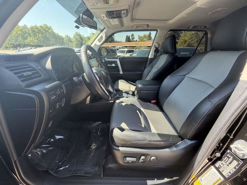Used 2023 Toyota 4Runner SR5 Premium w/ Moonroof Package AWD/4WD image 13