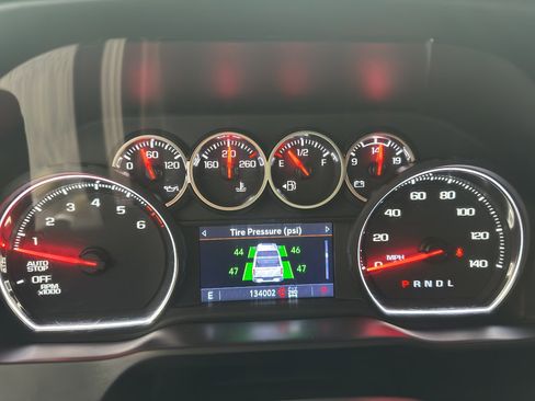 Used 2020 Chevrolet Silverado 1500 LT Trail Boss image 15