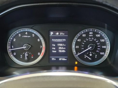 Used 2018 Hyundai Sonata SEL FWD image 11