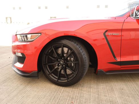 Used 2017 Ford Mustang Shelby GT350 image 30