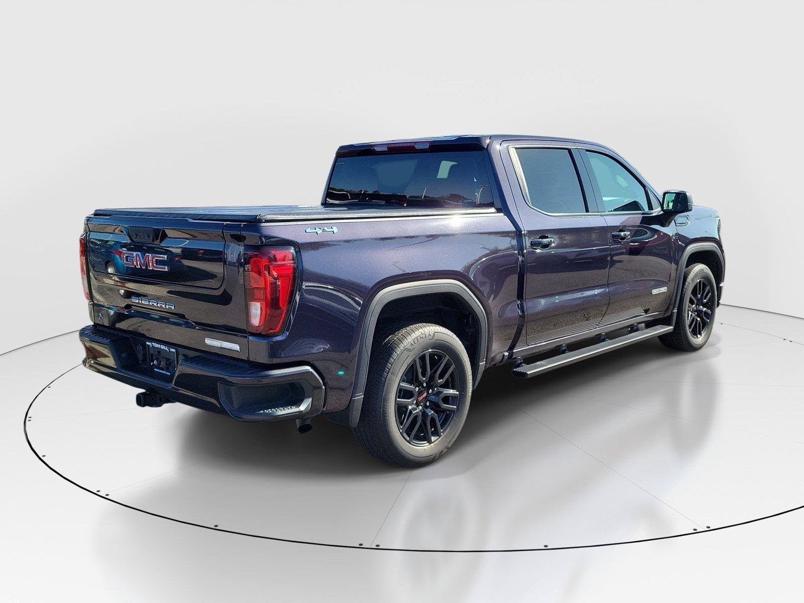 Used 2024 GMC Sierra 1500 Elevation AWD/4WD image 4