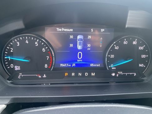 Used 2020 Ford Explorer XLT w/ Comfort Package image 14