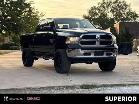 Used 2020 RAM 1500 Classic SLT AWD/4WD image 1