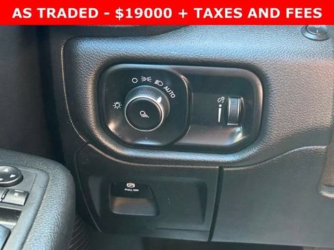 Used 2020 RAM 1500 Tradesman AWD/4WD image 18