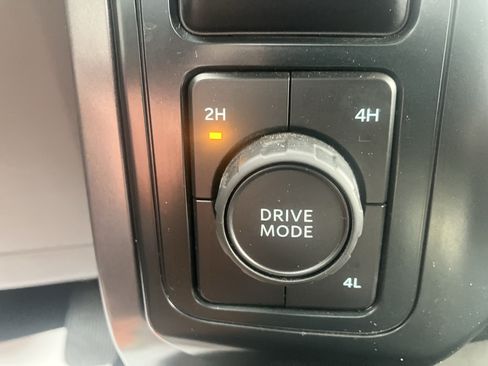 Used 2025 Ford F150 XLT w/ Equipment Group 301A Standard AWD/4WD image 31
