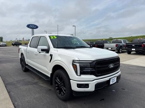 Used 2025 Ford F150 Lariat w/ Equipment Group 502A High AWD/4WD image 7